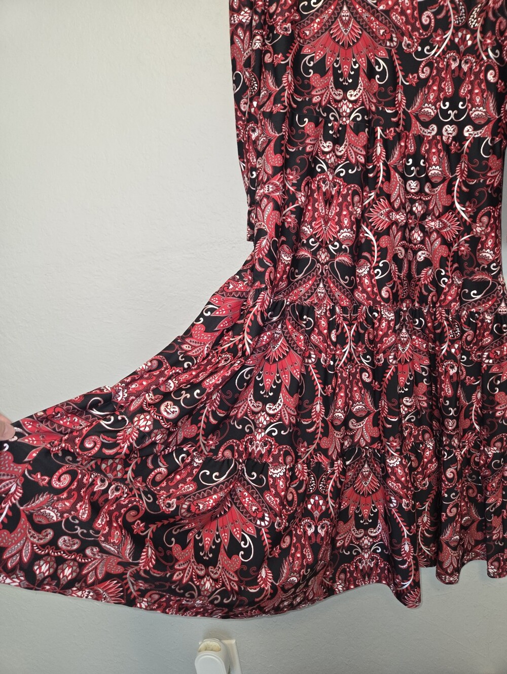 Jude Connally Red & Silver Paisley Amore Dress, 3/4 Sleeves, Small - Picture 5 of 7
